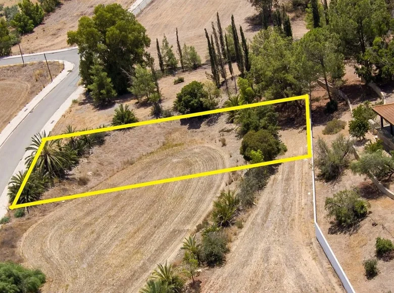 Atterrir  Tseri, Chypre