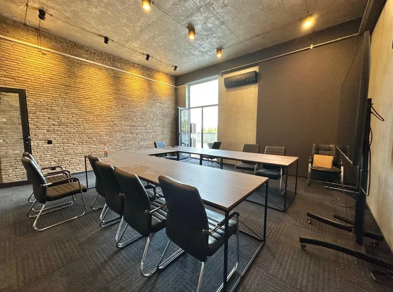 Офис 380 м² Тбилиси, Грузия