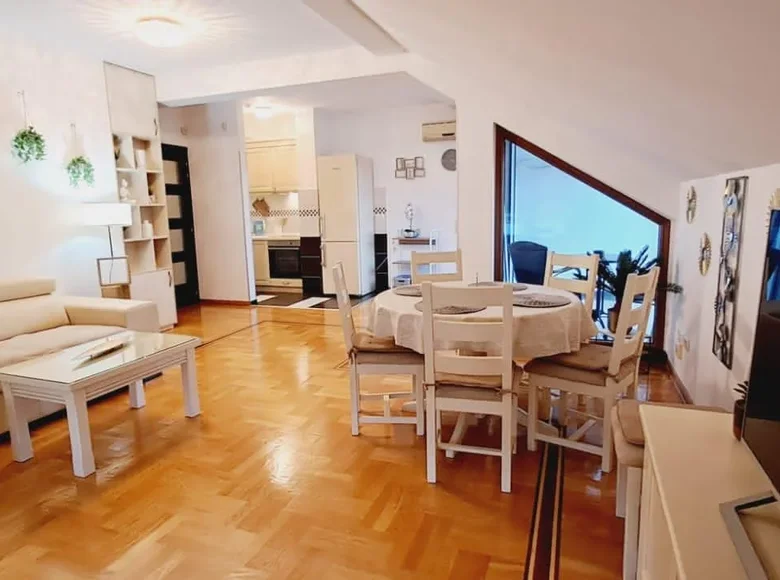 2 bedroom apartment 108 m² Budva, Montenegro