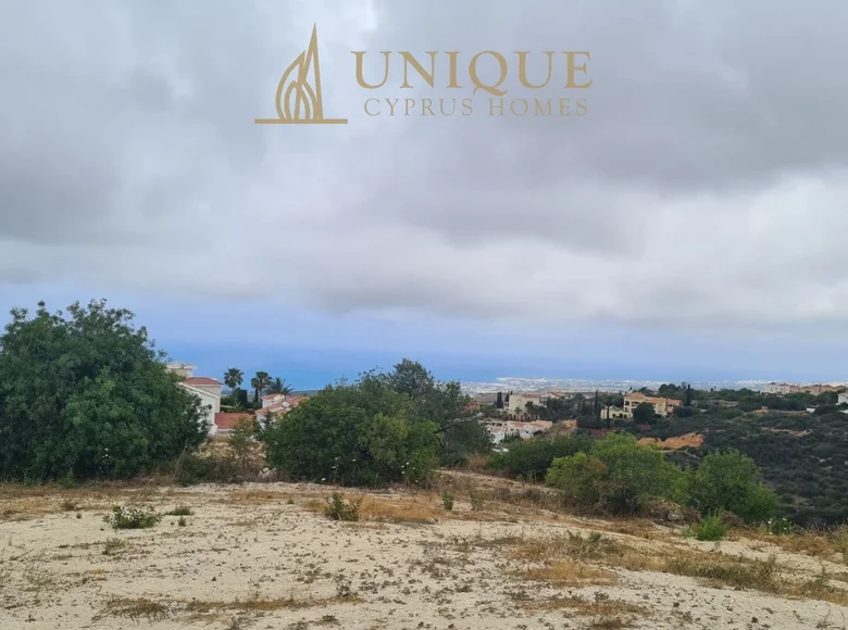 Land  Kamares, Cyprus