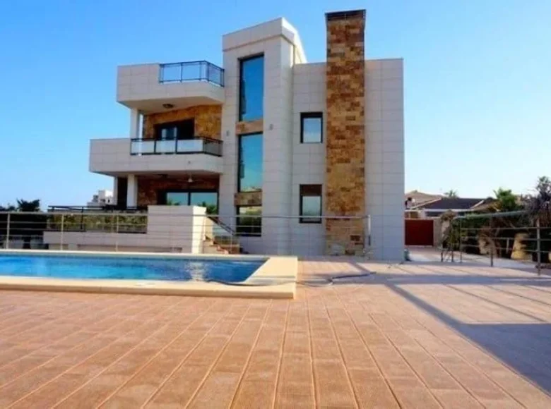 3 bedroom villa  Izhevsk, Russia