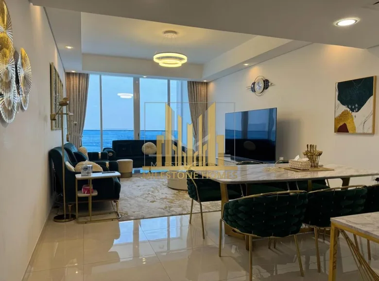 Apartamento 2 habitaciones 1 579 m² Dubái, Emiratos Árabes Unidos