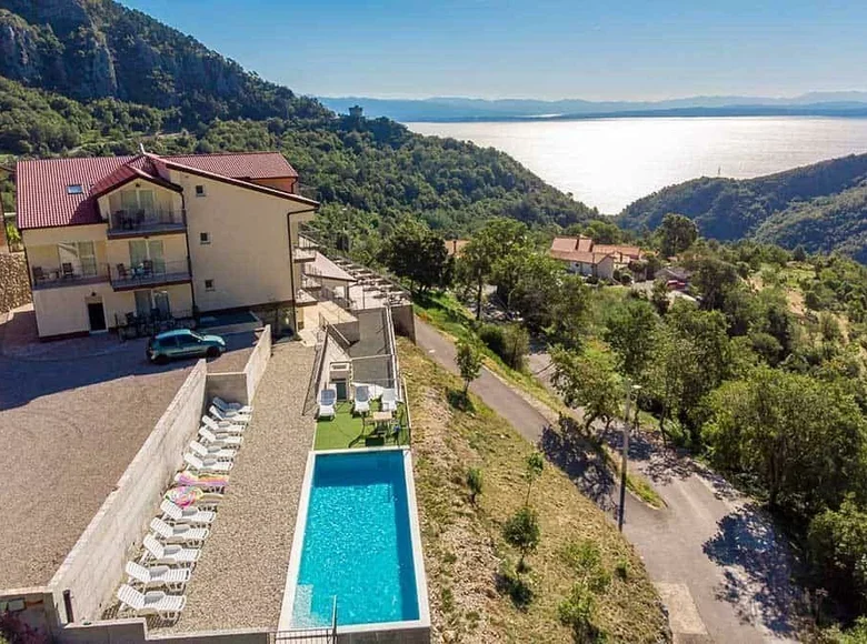 Hotel 600 m² Abbazia, Kroatien