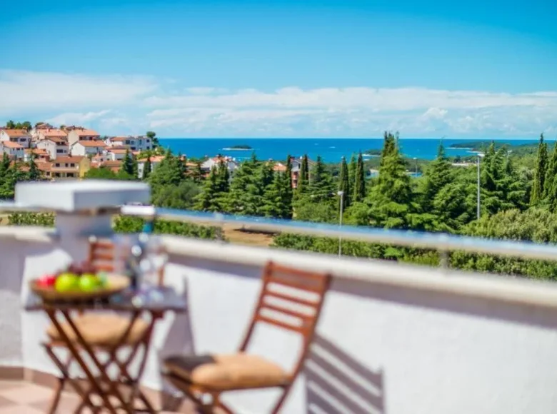 Hotel 1 200 m² Poreč, Kroatien