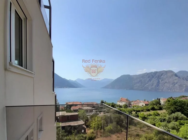 Apartamento 4 habitaciones 73 m² Dobrota, Montenegro