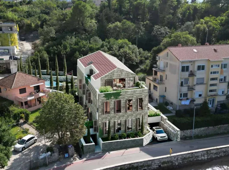 Appartement 2 chambres 103 m² Dobrota, Monténégro