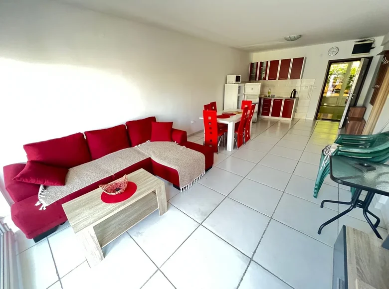 Apartamento 3 habitaciones 65 m² Rafailovici, Montenegro