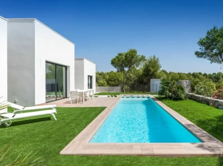 Villa de tres dormitorios 250 m² Comunidad Valenciana, España