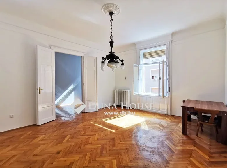 Apartment 93 m² Budapest, Hungary