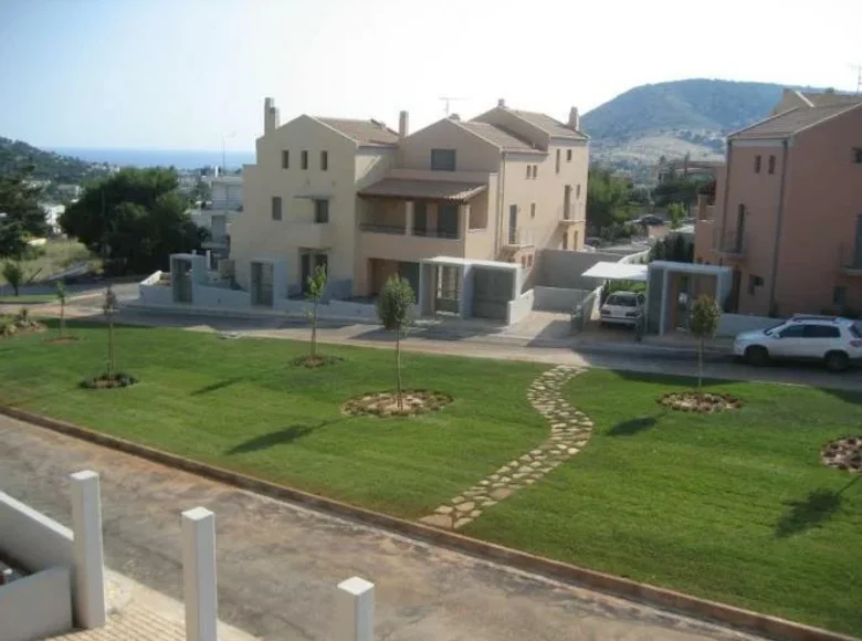 Villa de 4 dormitorios 227 m² Kalyvia Thorikou, Grecia