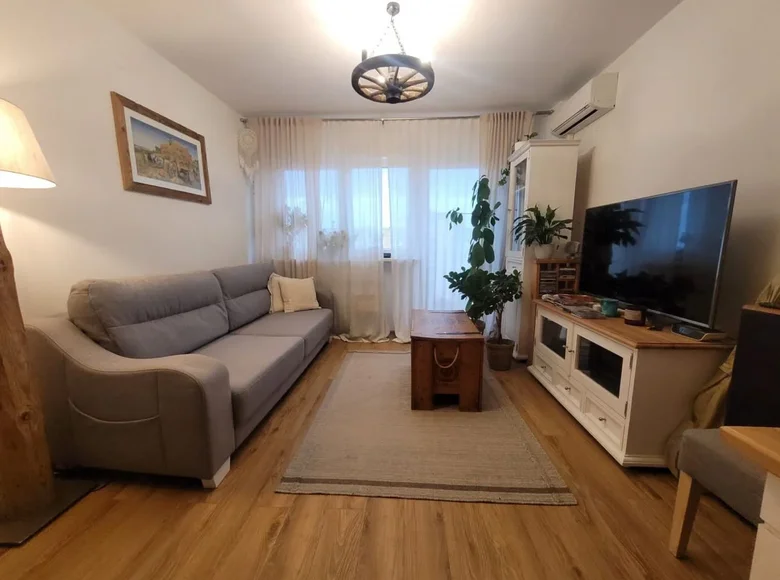 Mieszkanie 2 pokoi 42 m² Warszawa, Polska