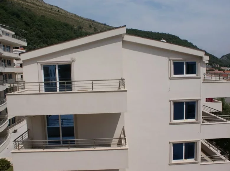 Apartamento 1 habitacion 85 m² Petrovac, Montenegro