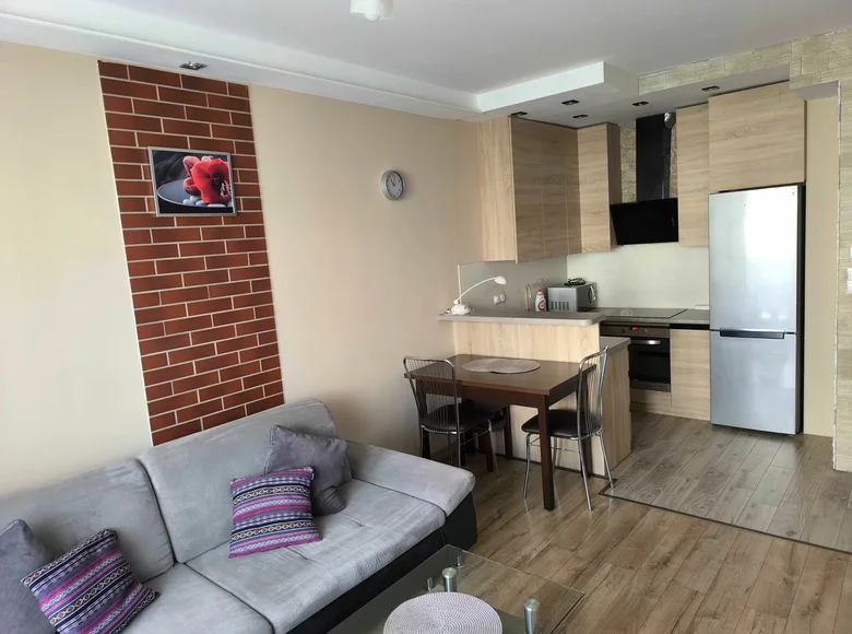 2 room apartment 40 m² in Warsaw, Poland