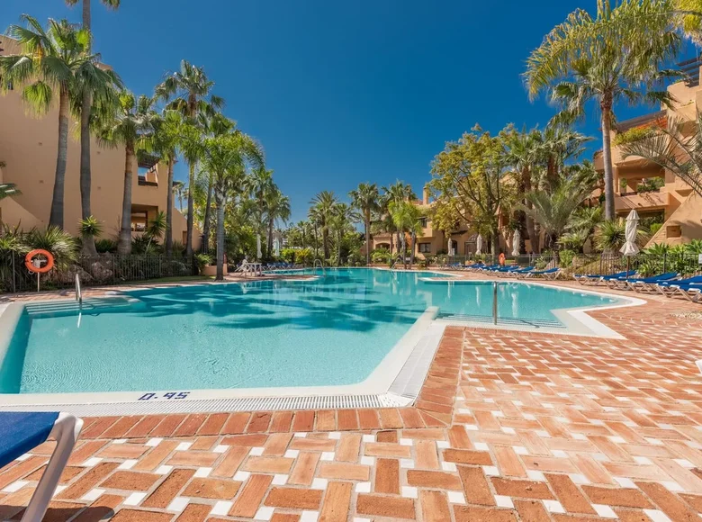 3 bedroom apartment 260 m² San Pedro Alcantara, Spain