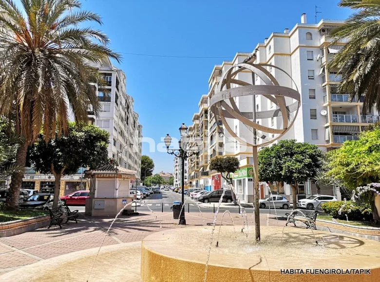 Mieszkanie 6 pokojów 260 m² Malaga, Hiszpania