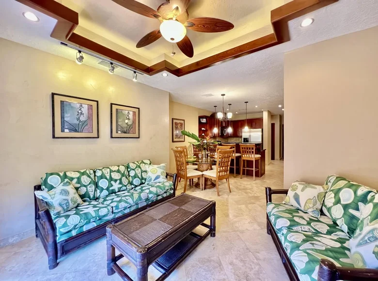 Кондо 2 спальни 106 м² West Bay, Гондурас