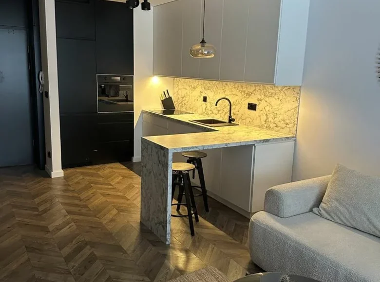 Mieszkanie 2 pokoi 43 m² w Kraków, Polska