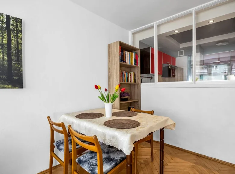 2 room apartment 38 m² Warsaw, Poland