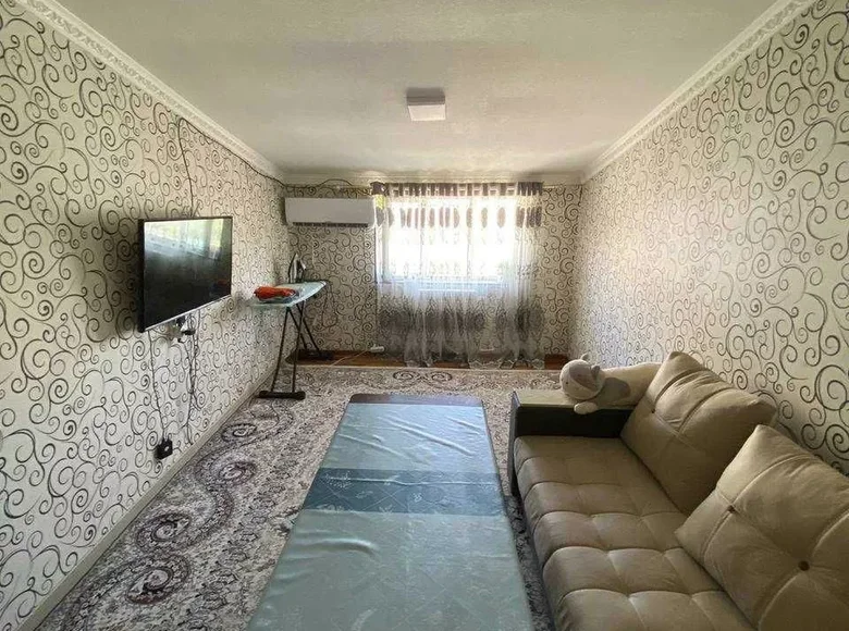 Kvartira 3 xonalar 72 m² Samarqandda