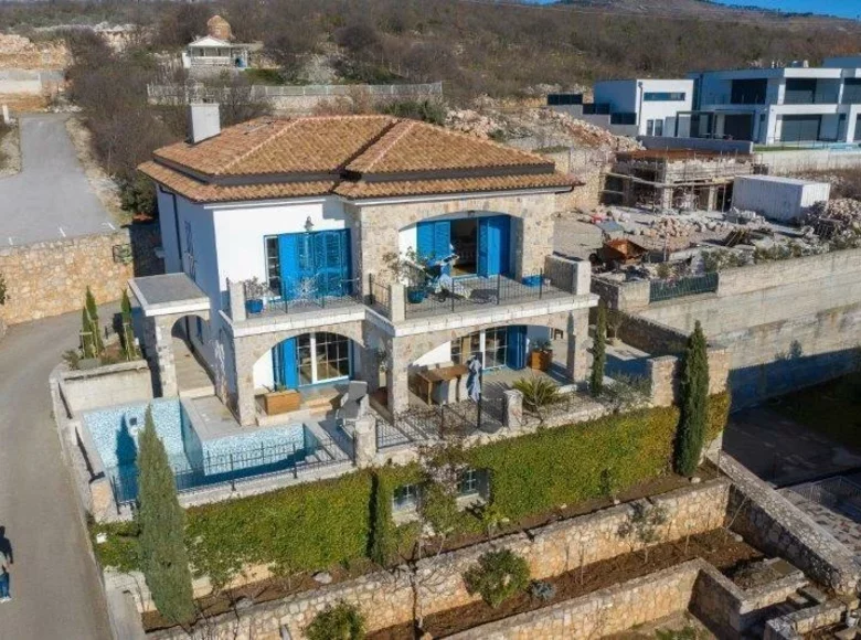 Villa de tres dormitorios 500 m² Crikvenica, Croacia