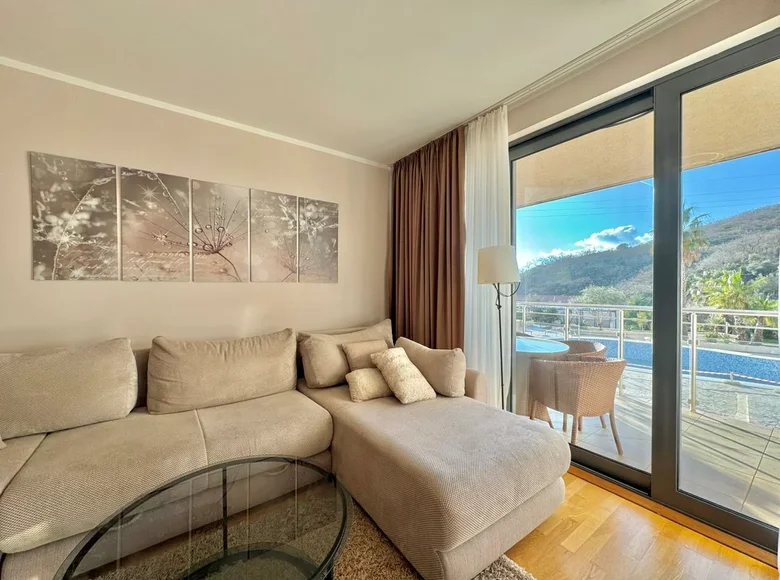 2 bedroom apartment  Przno, Montenegro