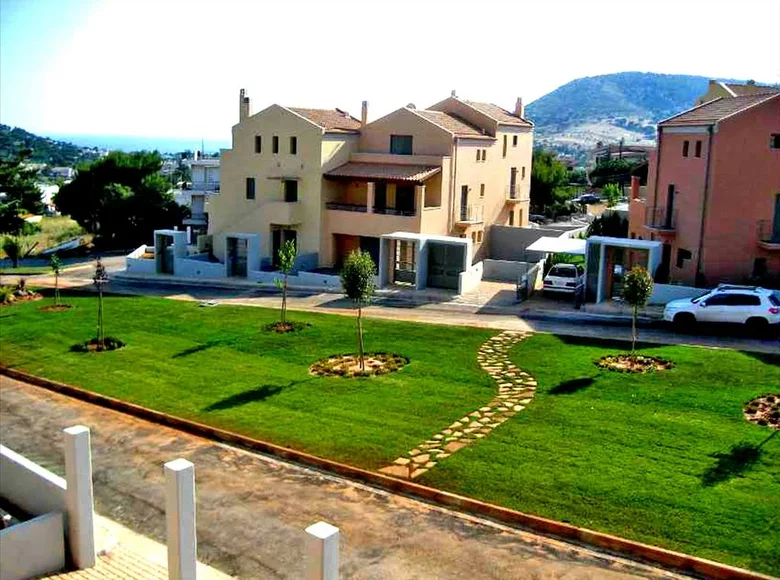 Townhouse 4 bedrooms 279 m² Kalyvia Thorikou, Greece