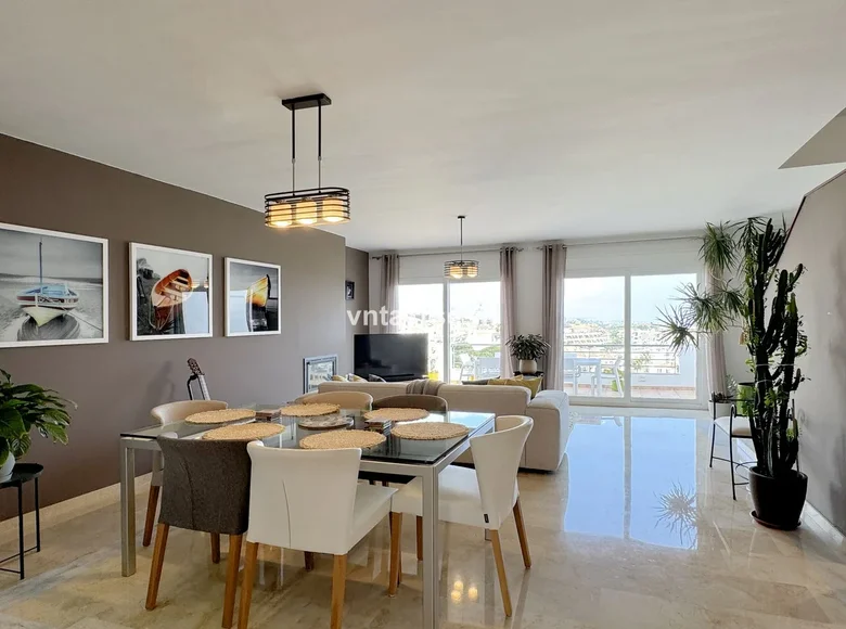Квартира 3 спальни 176 м² Михас, Испания