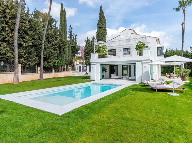 Дом 4 спальни 330 м² San Pedro Alcantara, Испания