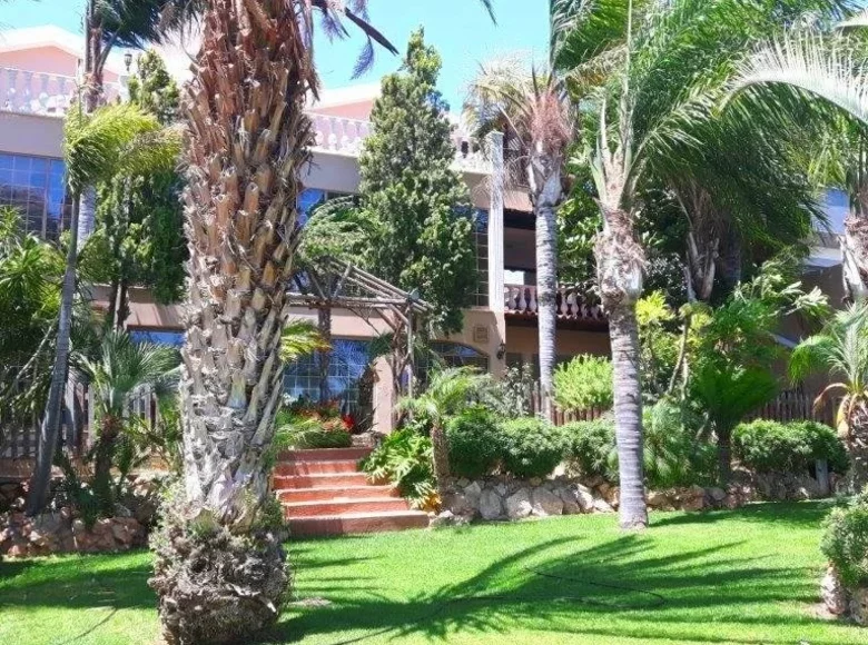 Dom 4 pokoi 740 m² Agios Athanasios, Cyprus