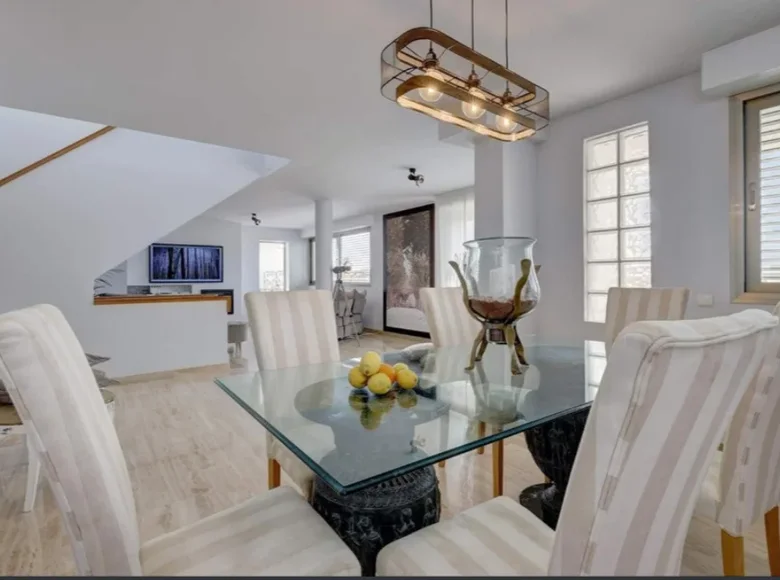 Penthouse 5 bedrooms  Mijas, Spain