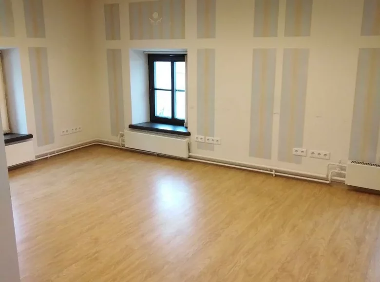 Office 592 m² in Central Administrative Okrug, Russia