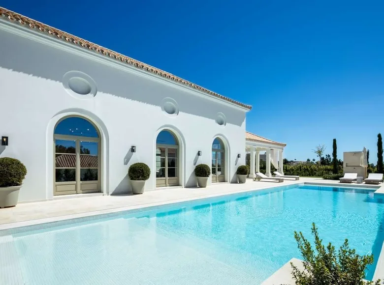 6 bedroom villa 712 m² Marbella, Spain