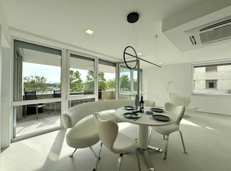 Kondominium 4 zimmer 146 m² Budapest, Ungarn