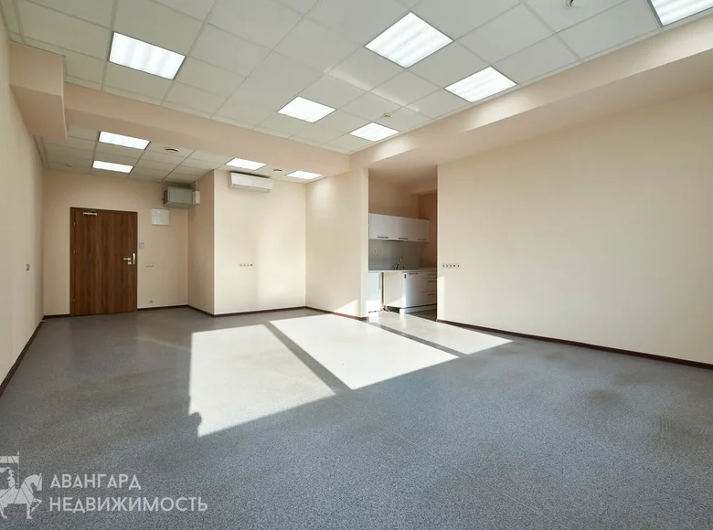 Bureau 598 m² à Minsk, Biélorussie