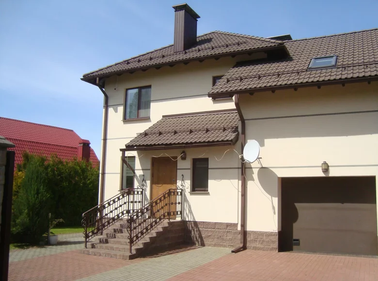 Casa 180 m² Kalodishchy, Bielorrusia