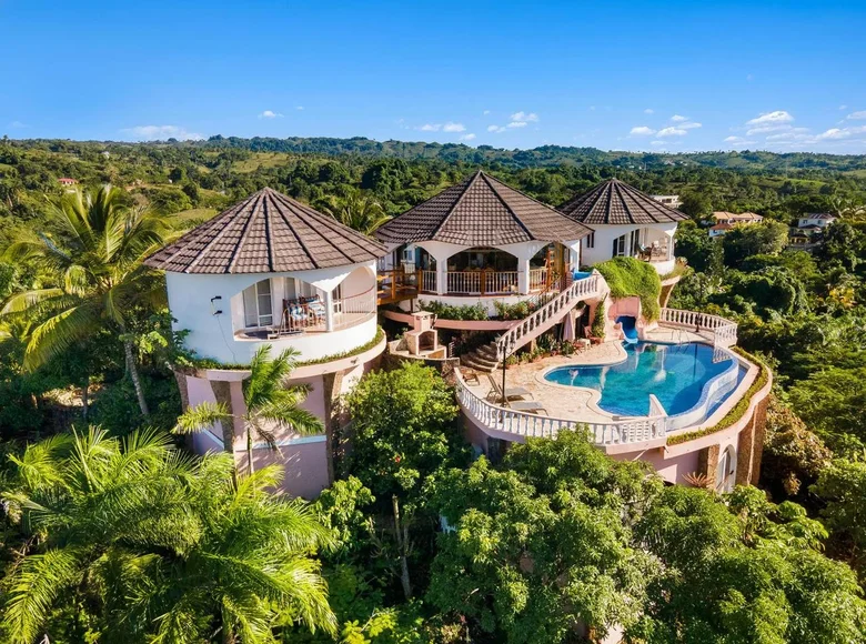 5 bedroom villa 350 m² Rio San Juan, Dominican Republic