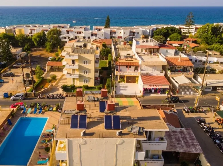 Hotel 499 m² en Stalida, Grecia