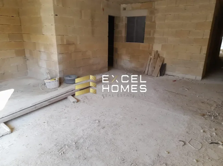 3 bedroom apartment  Mosta, Malta