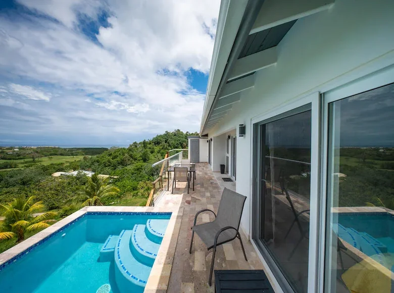 2 bedroom house 111 m² Roatan, Honduras