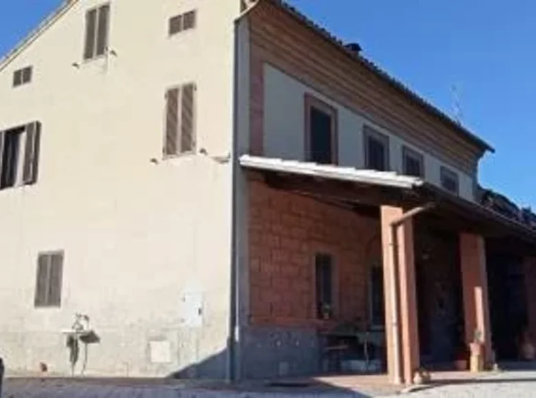 Haus 23 Zimmer 800 m² Terni, Italien
