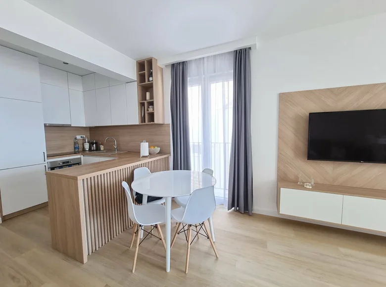 Mieszkanie 2 pokoi 63 m² Becici, Czarnogóra