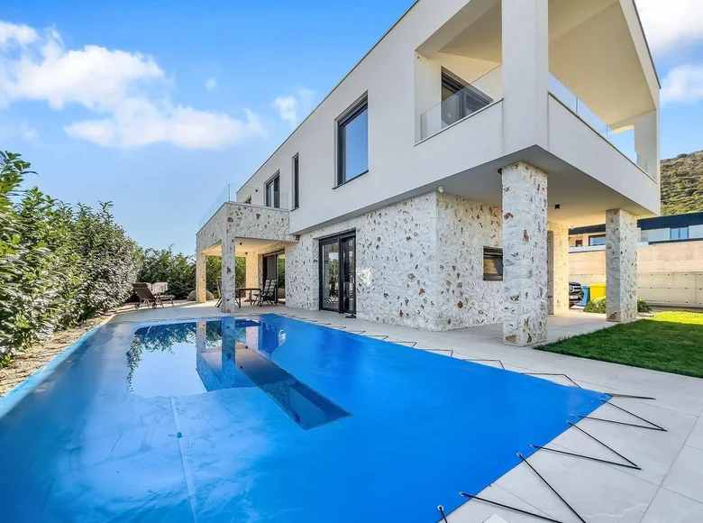 Villa de tres dormitorios 165 m² Rabac, Croacia