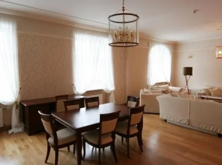 Wohnung 3 Schlafzimmer 140 m² Riga, Lettland