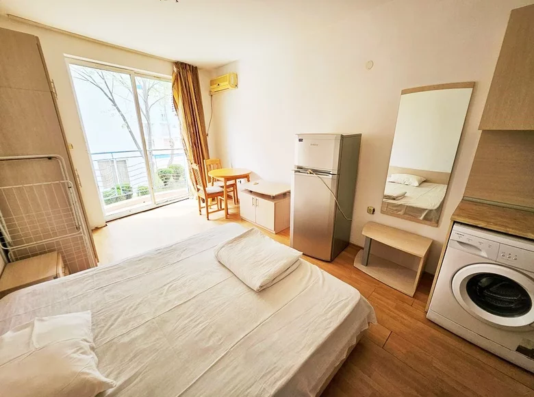 Квартира 1 комната 30 м² Солнечный берег, Болгария