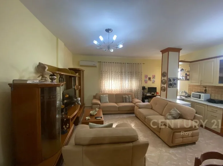 2 bedroom apartment 92 m² Bashkia Durres, Albania