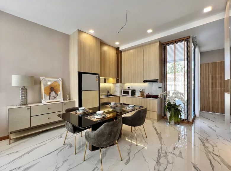 Szeregowiec 4 pokoi 180 m² Pattaya City, Tajlandia
