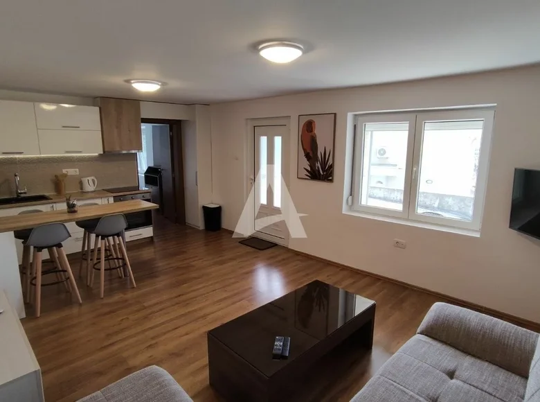 1 bedroom apartment 40 m² in Skaljari, Montenegro