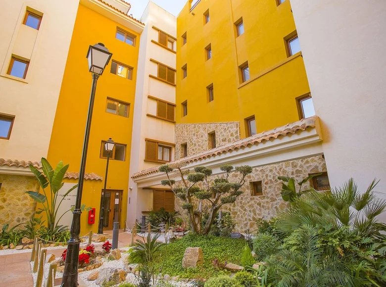 3 bedroom apartment 133 m² Playa Flamenca I, Spain