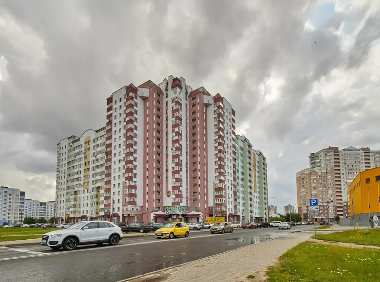Mieszkanie 4 pokoi 98 m² Mińsk, Białoruś