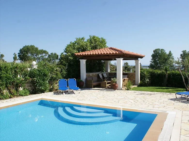 Villa 250 m² Strongili, Griechenland